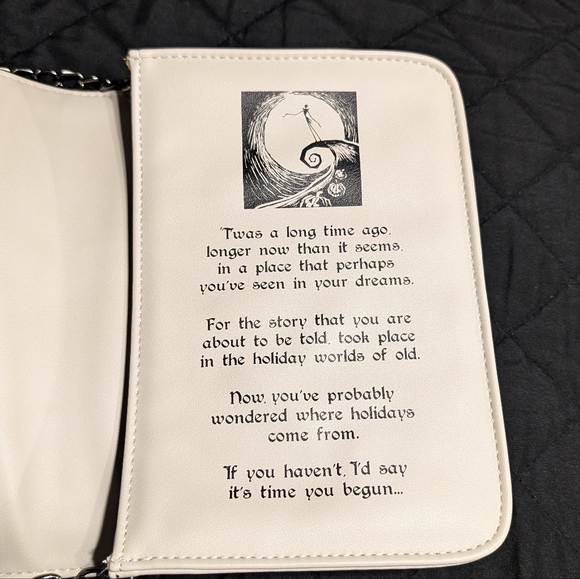 NWOT Disney's x Bioworld Nightmare before Christmas story book purse - Picture 6 of 12